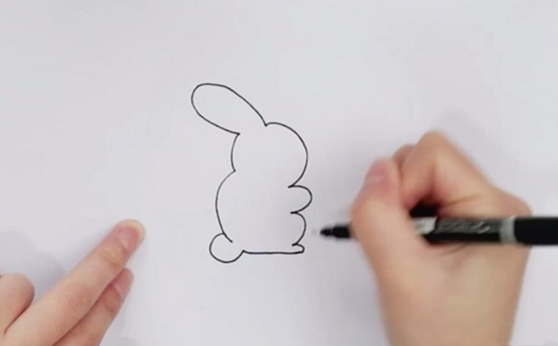 月亮上的玉兔简笔画