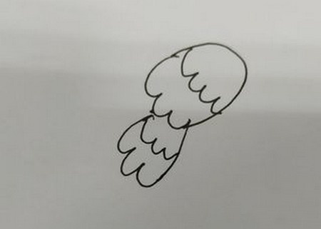 站在树枝上的小鸟简笔画